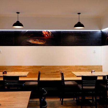 Penzion&Pizzerie U Massima Vyškov Extérieur photo