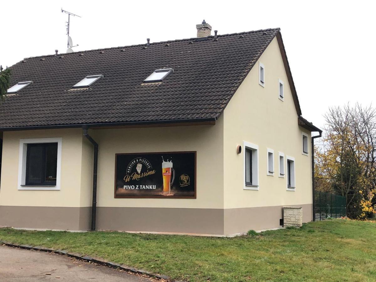 Penzion&Pizzerie U Massima Vyškov Extérieur photo